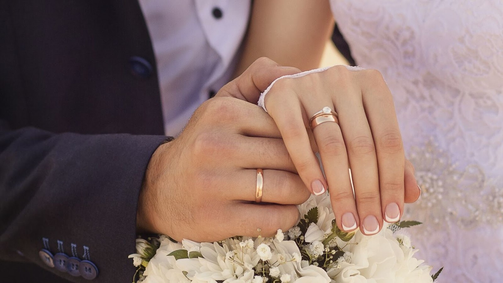 11 Things NOT To Do After Getting Engaged